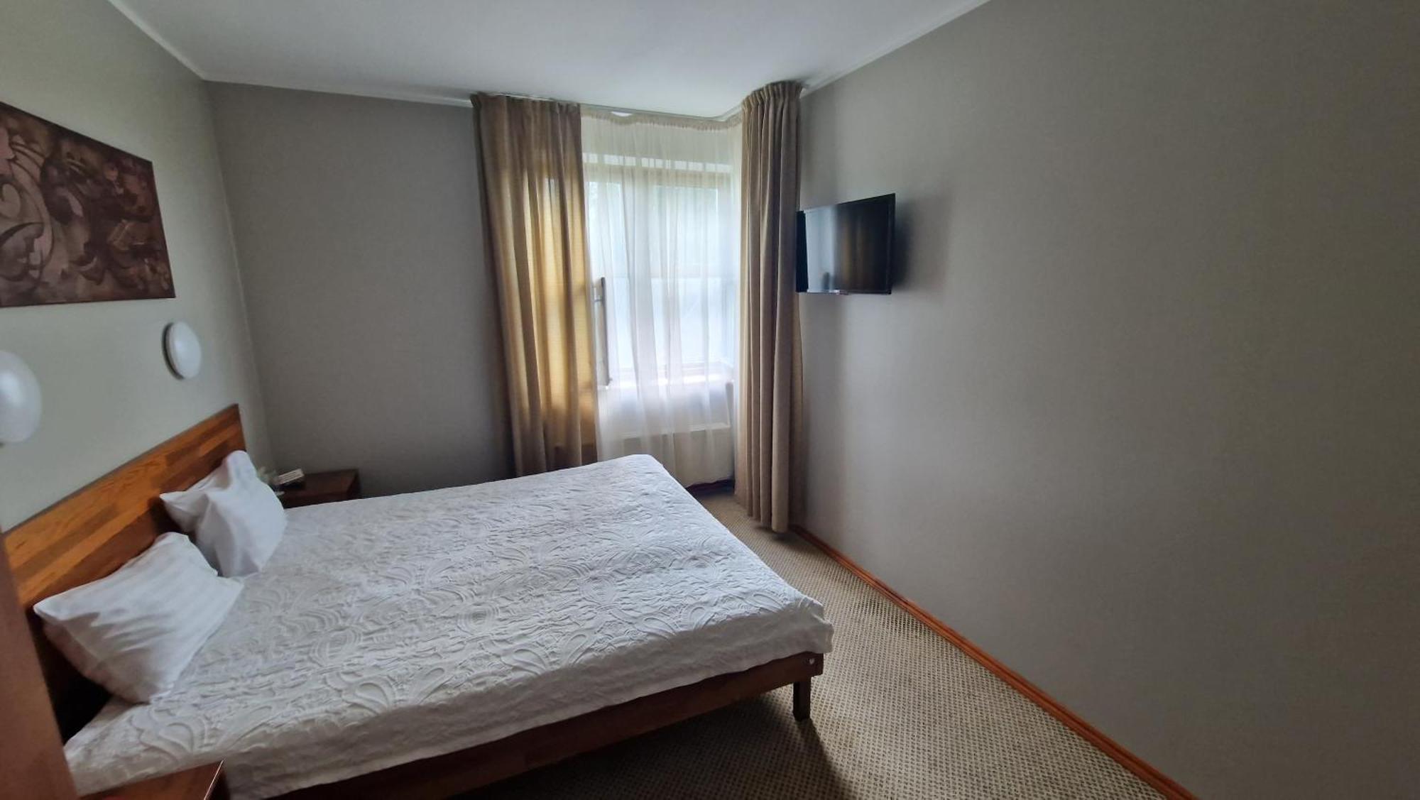 Viesnica Atputa Hotell Cēsis Exteriör bild
